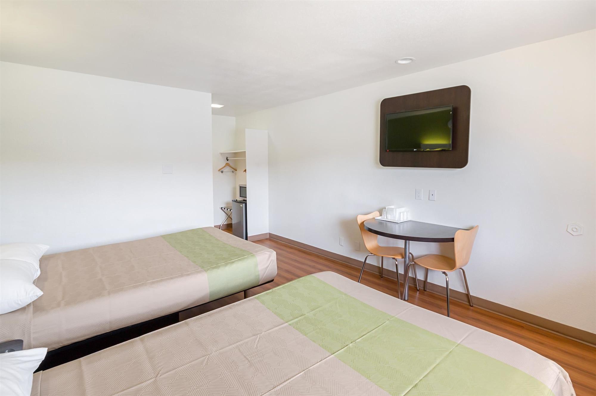 Motel 6-El Paso, Tx - Airport - Fort Bliss エクステリア 写真