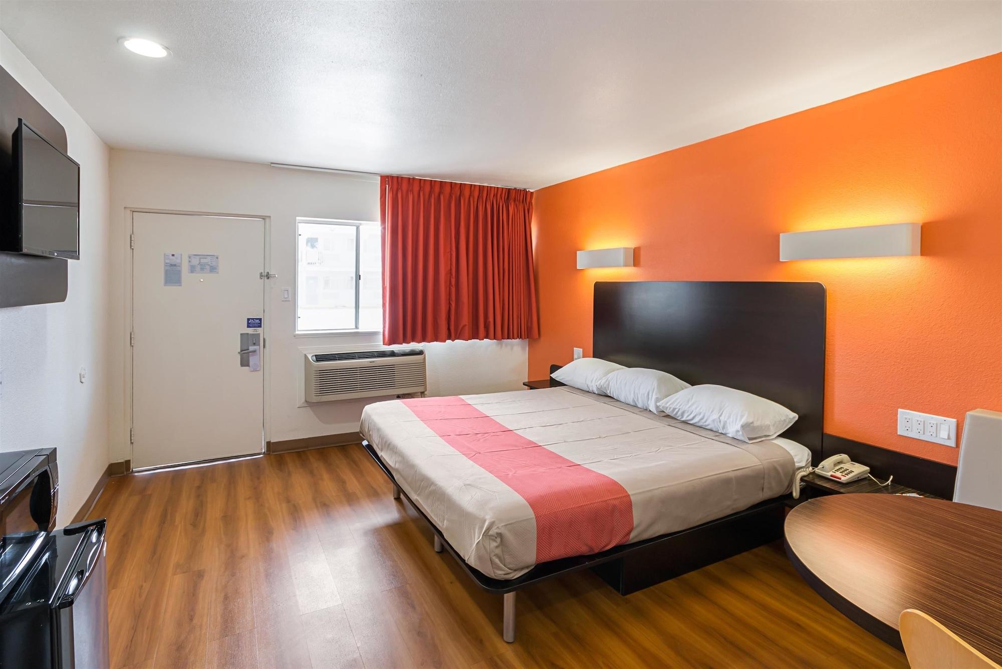 Motel 6-El Paso, Tx - Airport - Fort Bliss エクステリア 写真