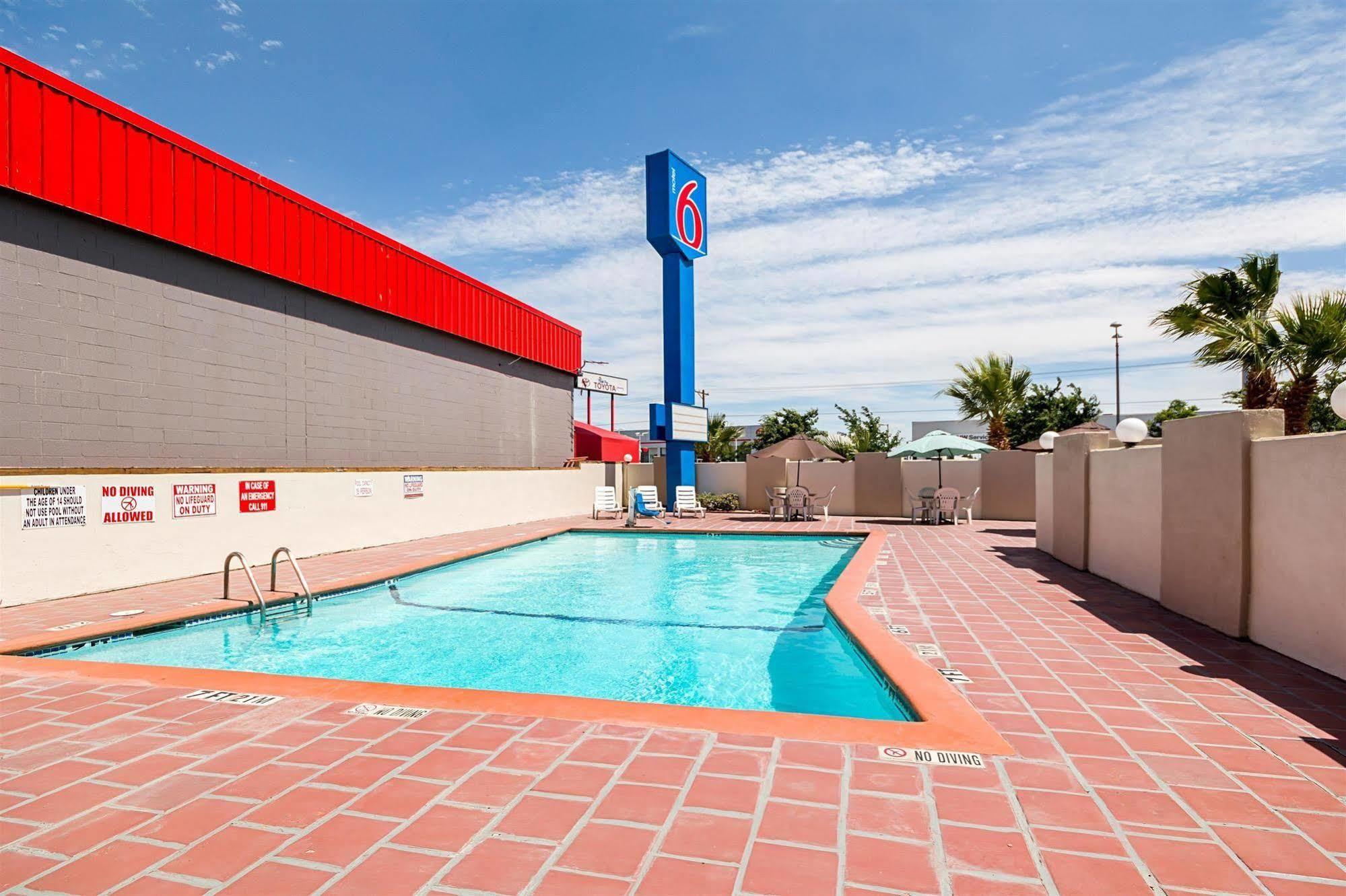 Motel 6-El Paso, Tx - Airport - Fort Bliss エクステリア 写真